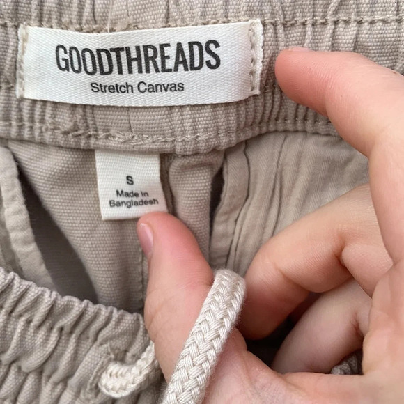 Good Thread men’s tan small shorts, nwt - Picture 2 of 3